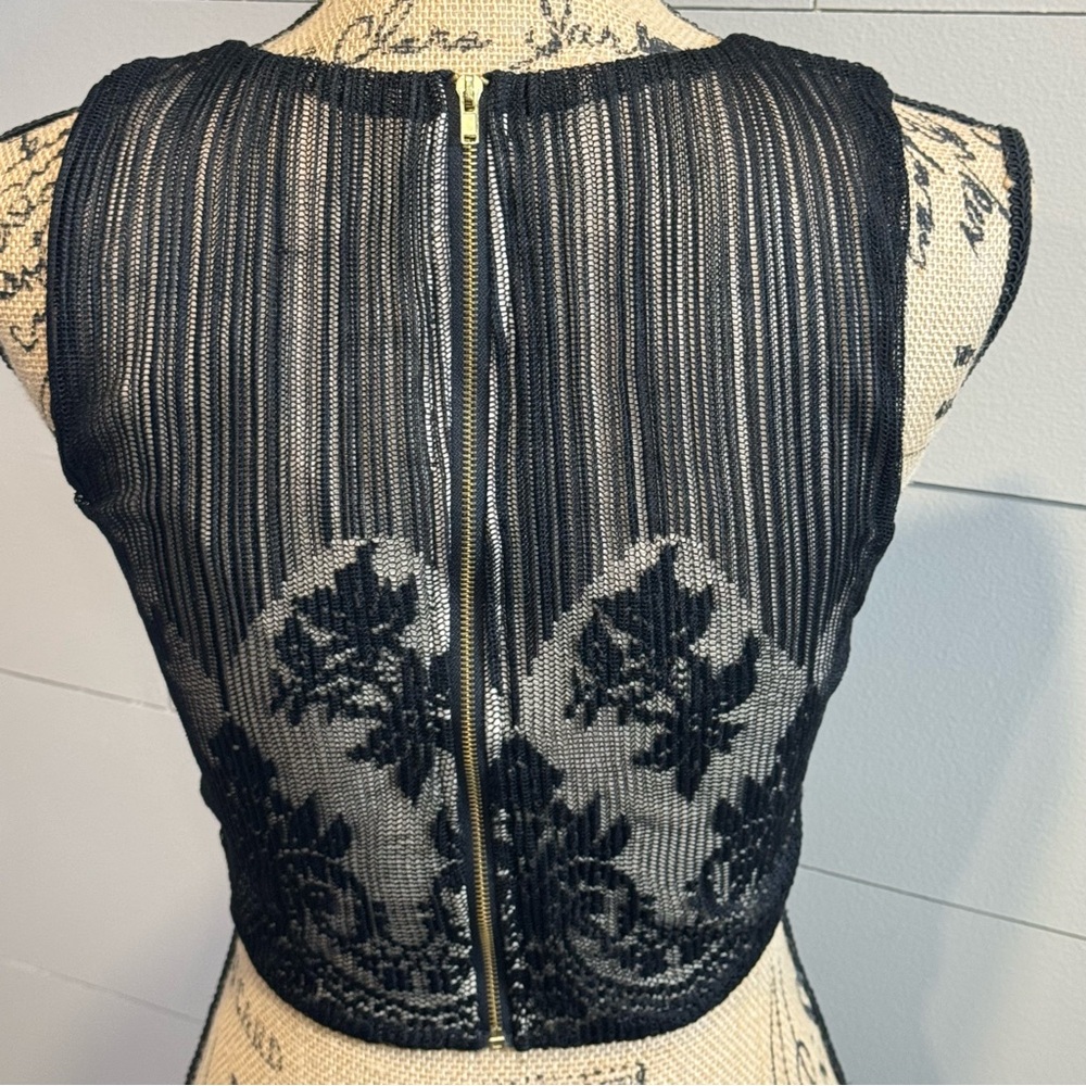 Black Lace Crop Top Small - NWT - Picture 3 of 8